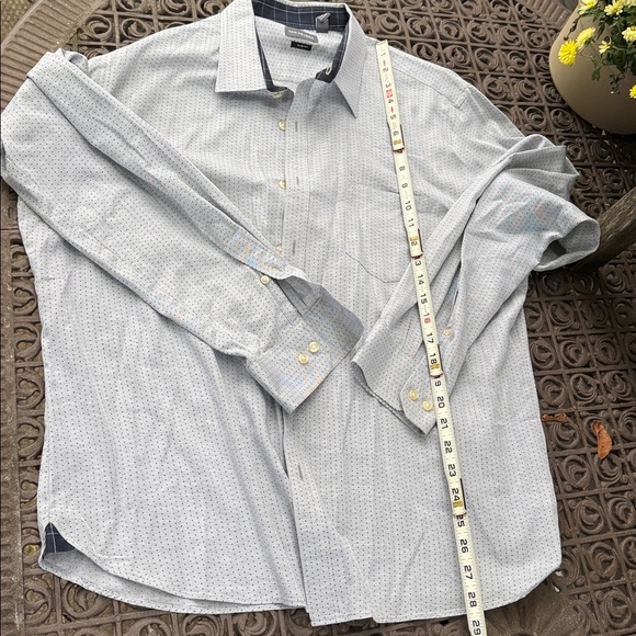 Van Heusen XL Slim Fit Mens Shirt 55%cotton 45% polyester XL 17-17.5 - Picture 1 of 6